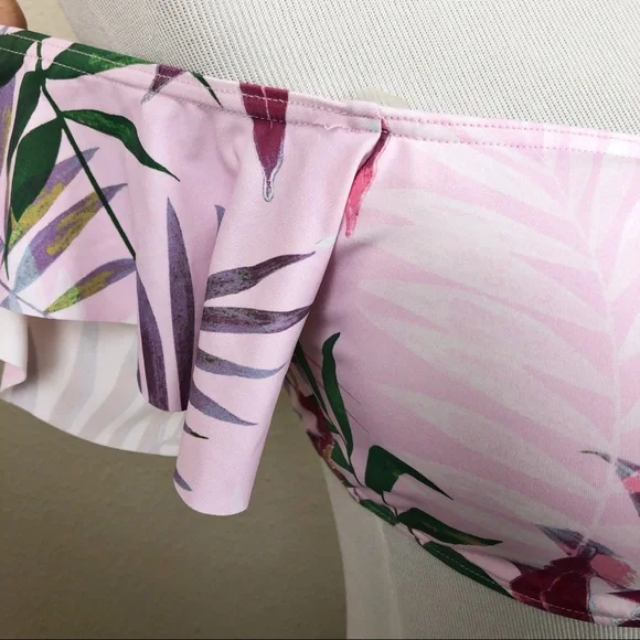 ✖️SOLD✖️•BAR III• NWOT Palm Reader Ruffle Sleeve Bikini Top - Picture 4 of 11